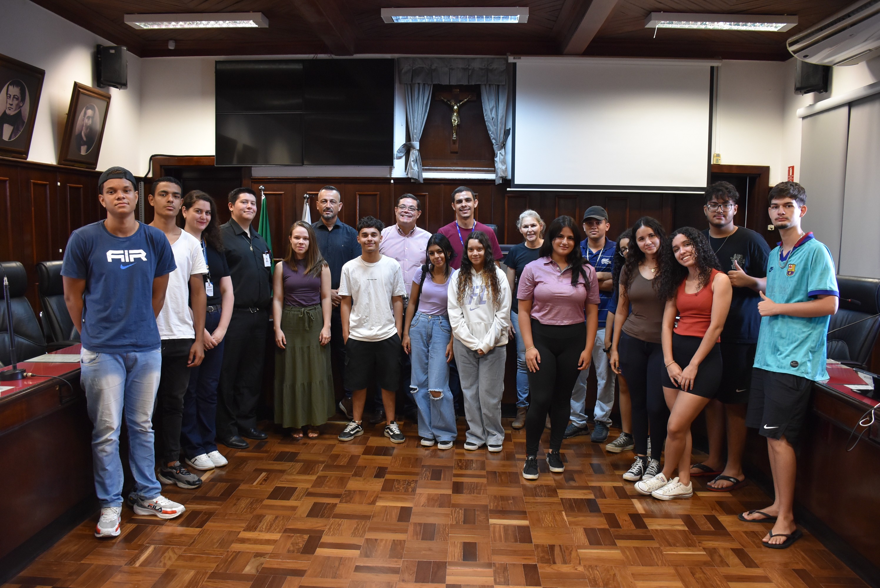 Alunos do Senac visitam Câmara de Vereadores