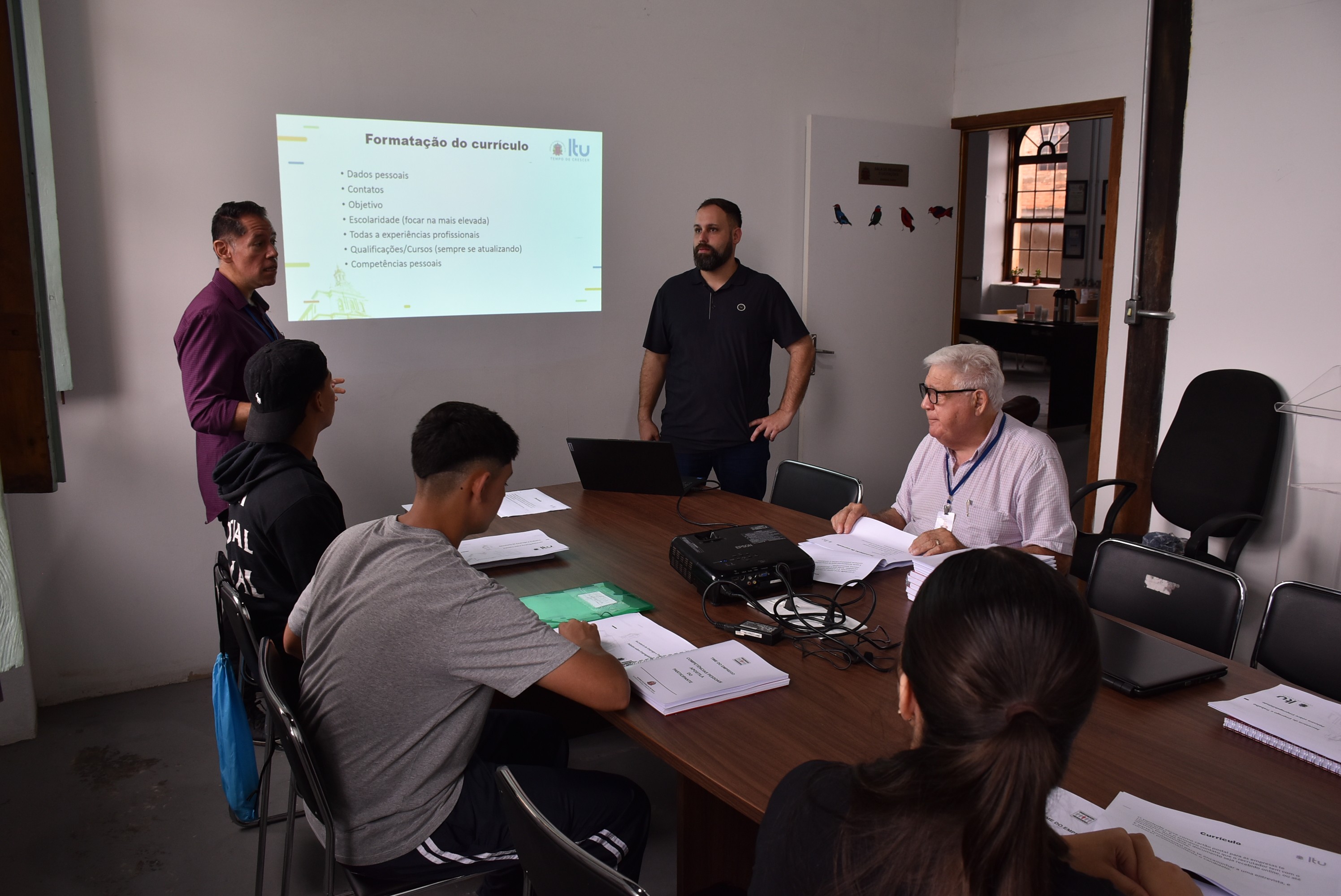 Palestra “Como conquistar o Primeiro Emprego” é realizada no ILI